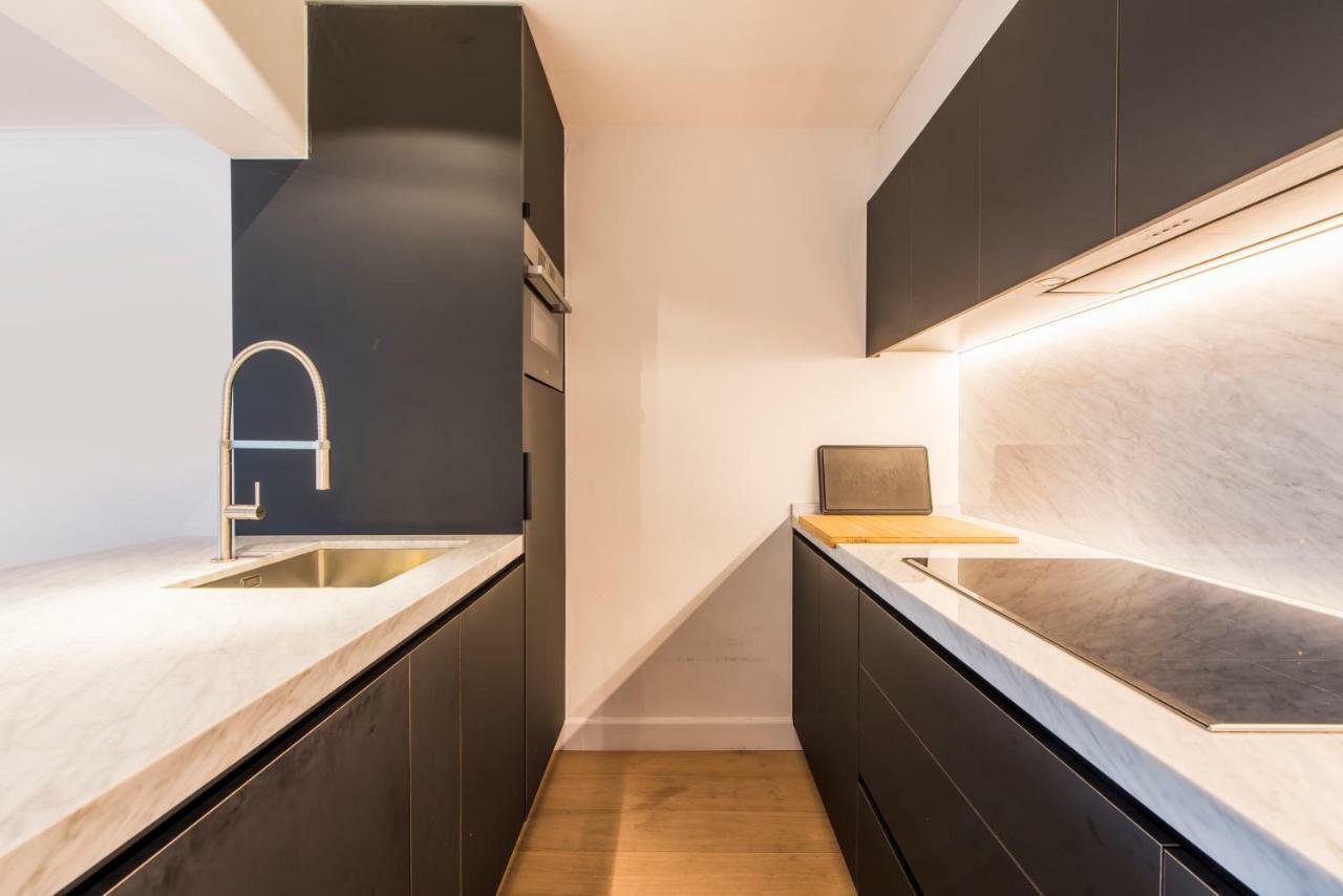 Ruim en modern appartement te Knokke nabij de dijk Buitenkant foto
