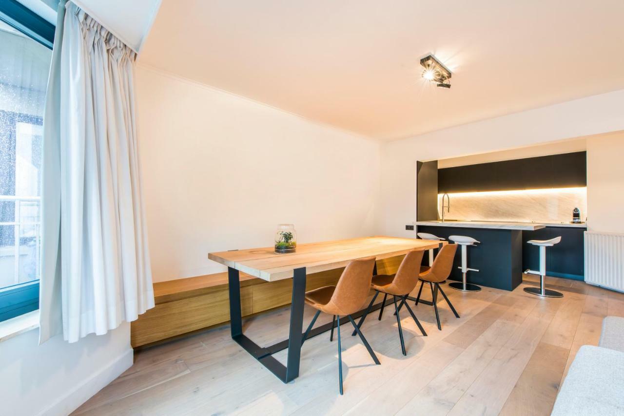 Ruim en modern appartement te Knokke nabij de dijk Buitenkant foto